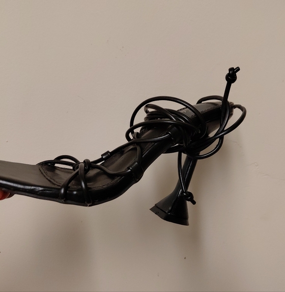 Black Square Toe Gladiator Heeled Sandals Size 7.5 - Picture 13 of 14